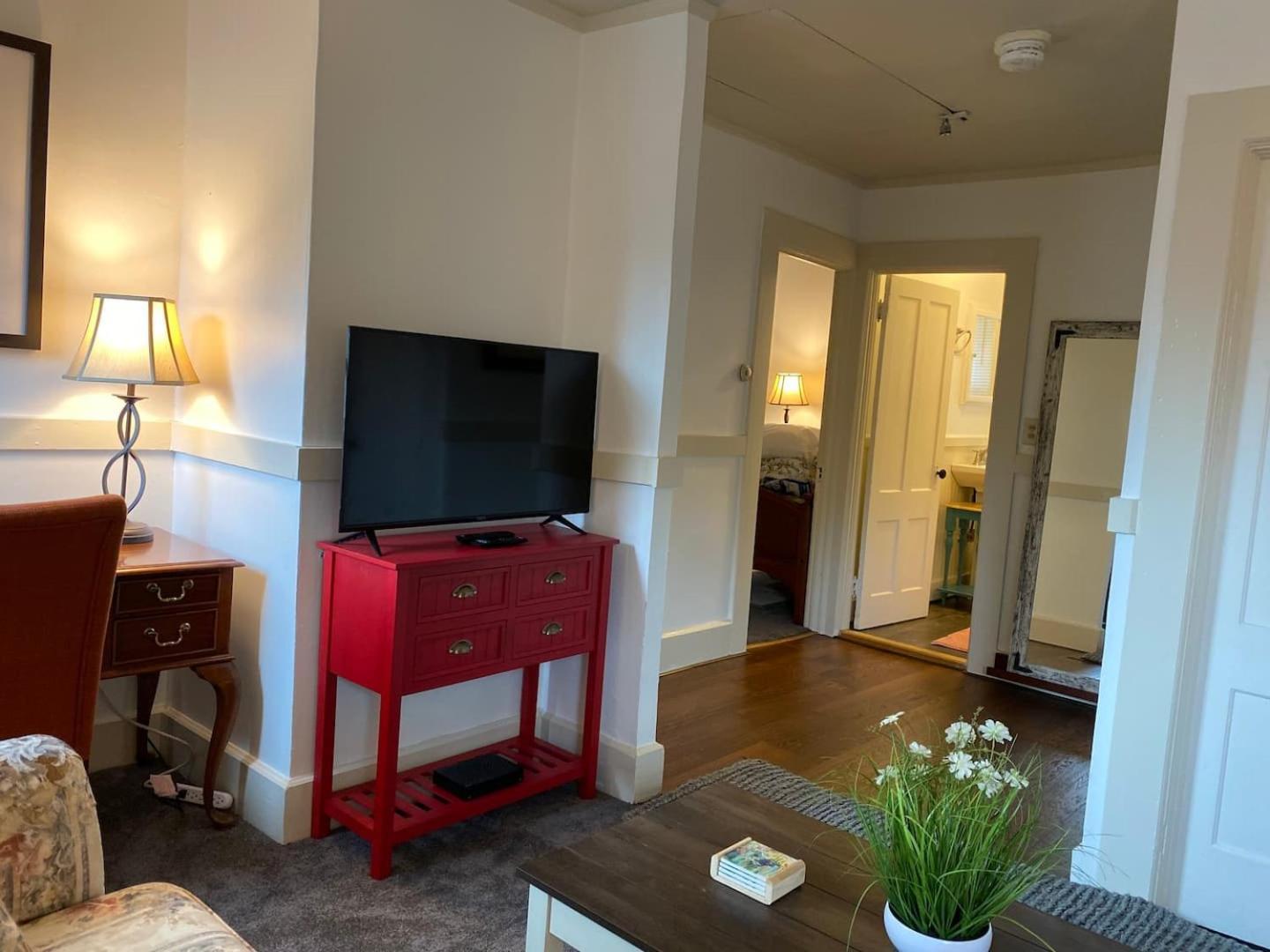 Water Street Apartments Williamstown Extérieur photo